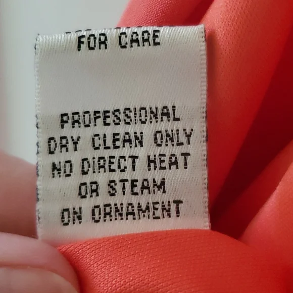 Cache dress - Picture 9 of 13